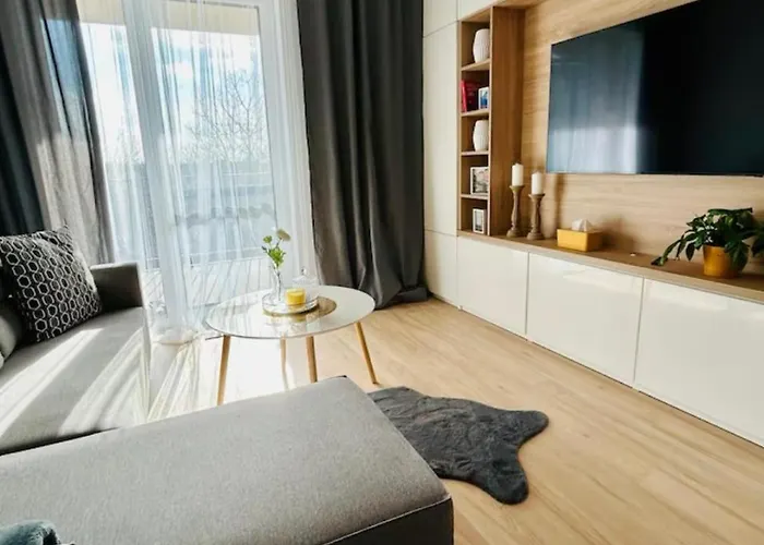 S Parkovacim Miestom V Garazi Appartement